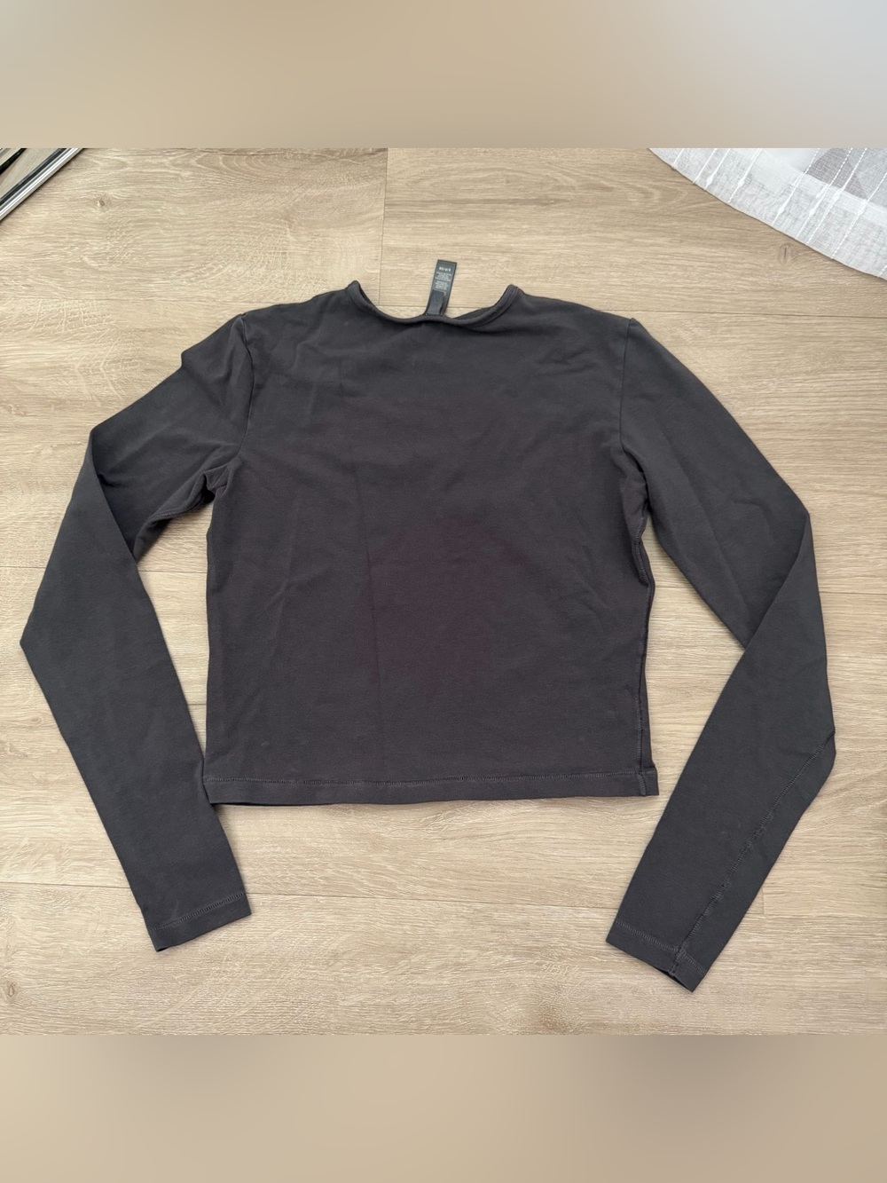 Skims Vintage Long Sleeve Crop Top Shirt - Picture 6 of 7